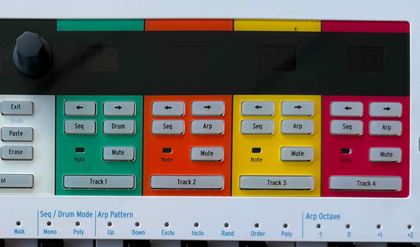 Arturia-Keystep Pro (white)